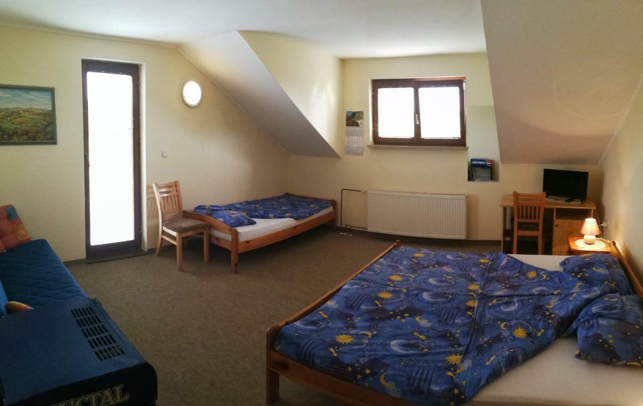 Hotel Kavana I Sobe Monika à Grabrovnik Extérieur photo